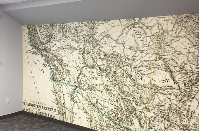 Large wall mural printing services. Custom wallpaper printing services